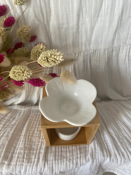 Brûle parfum Plumeria en céramique et bambou - Parfait pour faire fondre les fondants The sweet harmony et parfumé votre intérieur